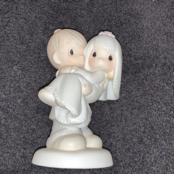 🌟LAST DAY🌟BOGO Sale🌟Precious Moments “Bless You Two” Figurine🌟